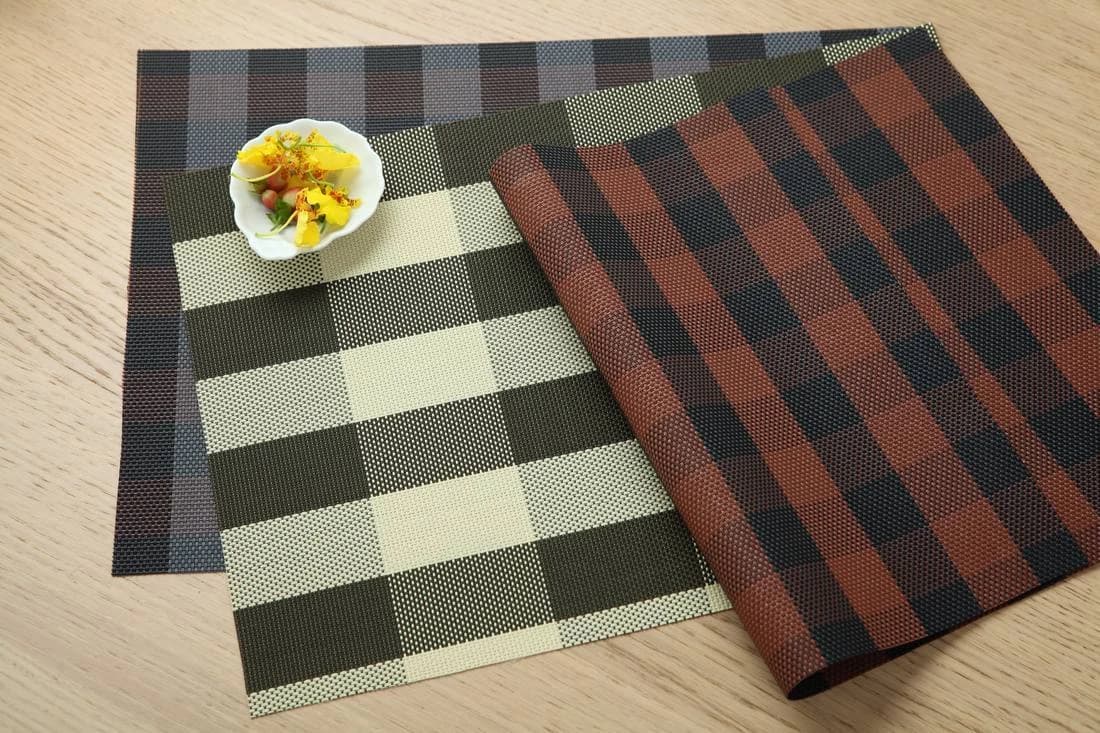 Yellow and white gingham Yellow Gingham Placemat, model AOL-PM-011