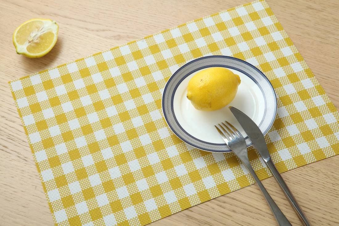 Black, cream and russet plaid set Heritage Plaid Placemat Set, model AOL-PM-012
